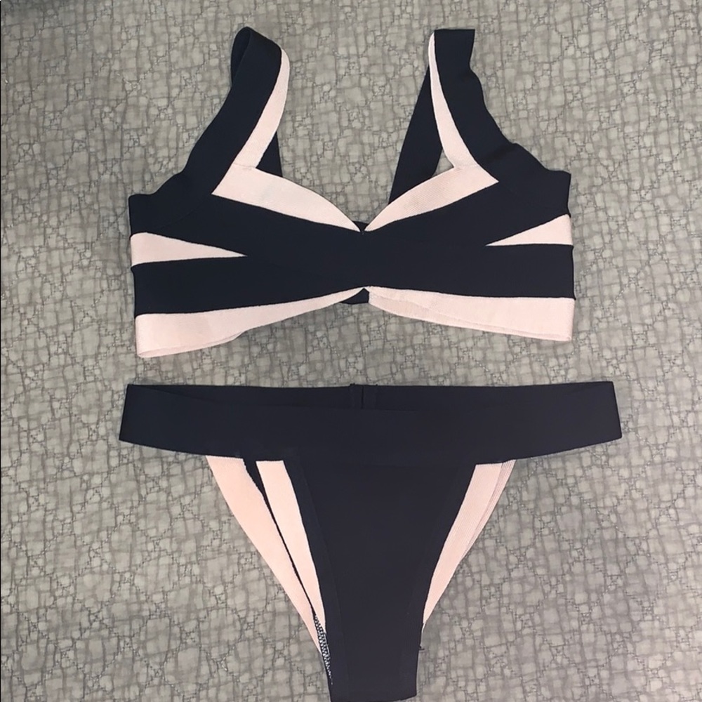 Pretty Little Thing Bikini UK 12 Bandage
